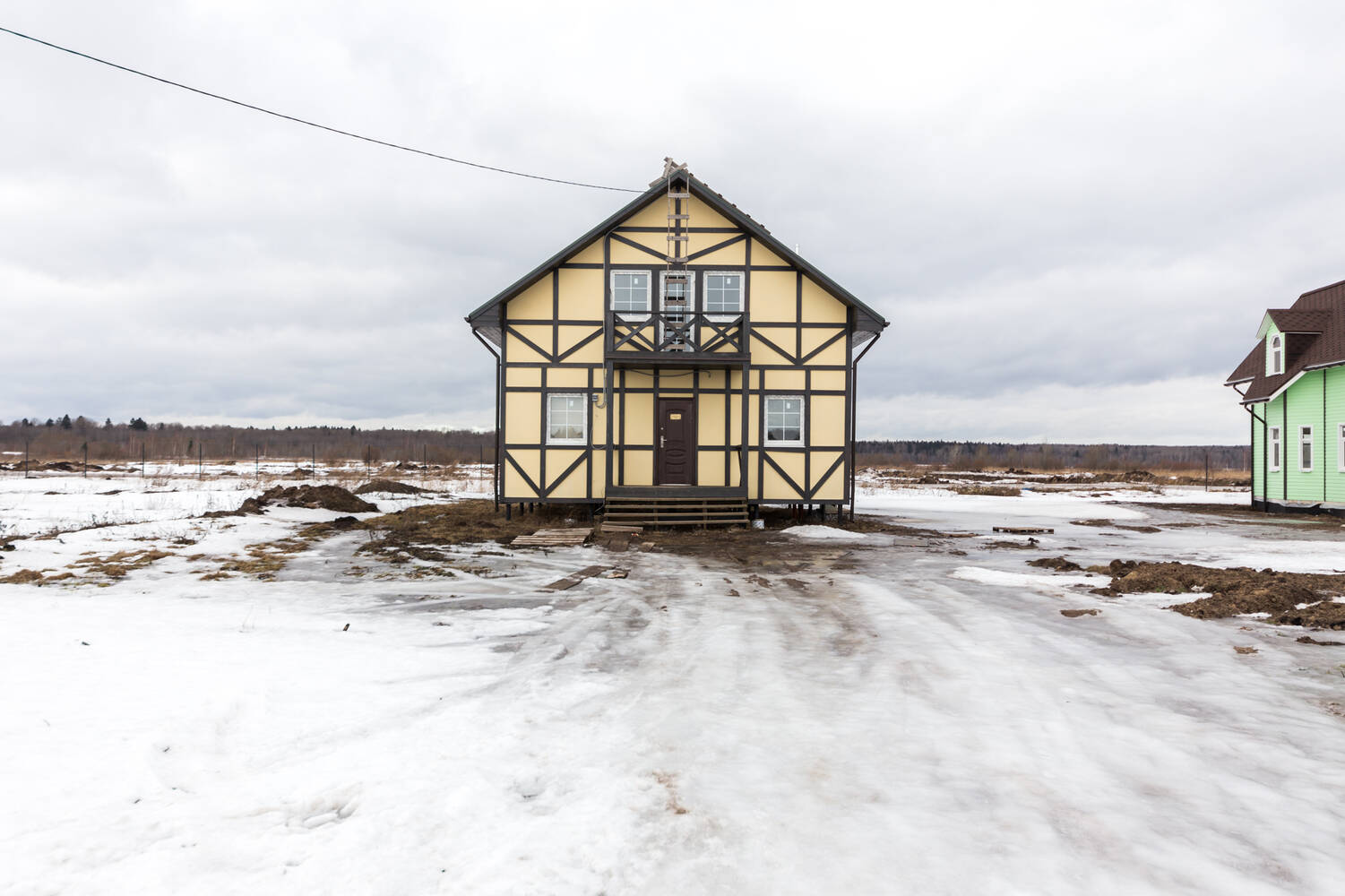 Фото и ход строительства коттеджного поселка Изумрудная долина