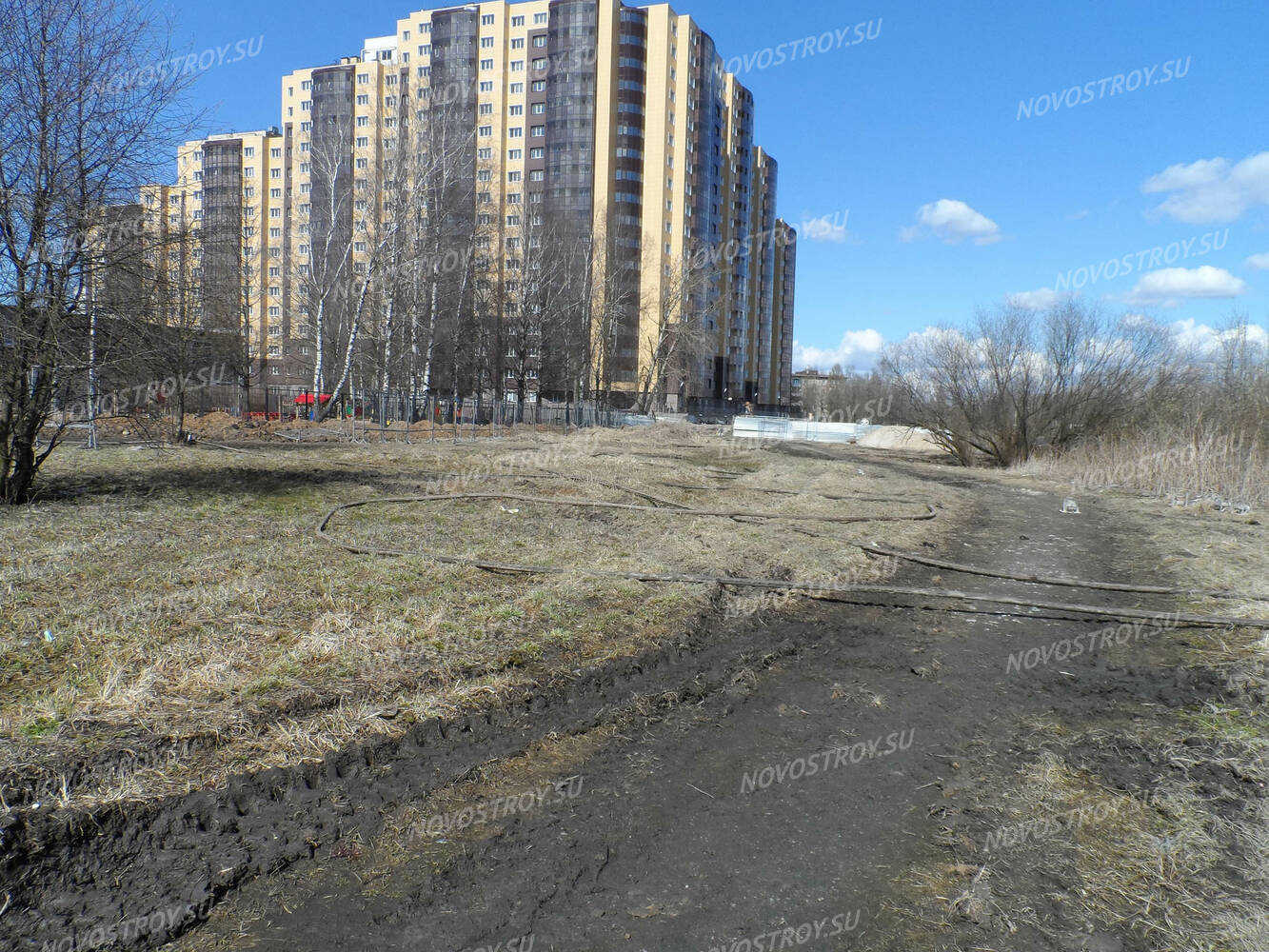 Фото и ход строительства жилого комплекса «Дом у озера»