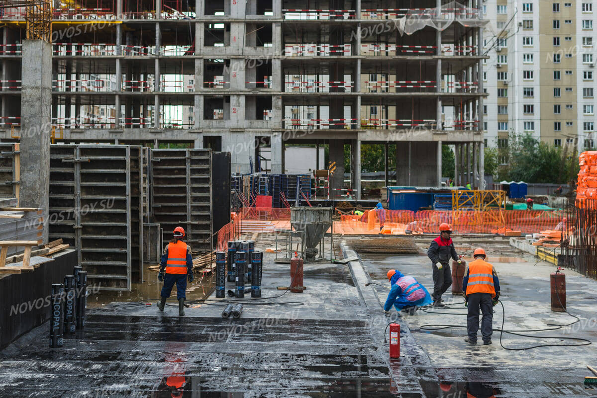 Специальность строительство москва. Сколько получают строители в Москве.