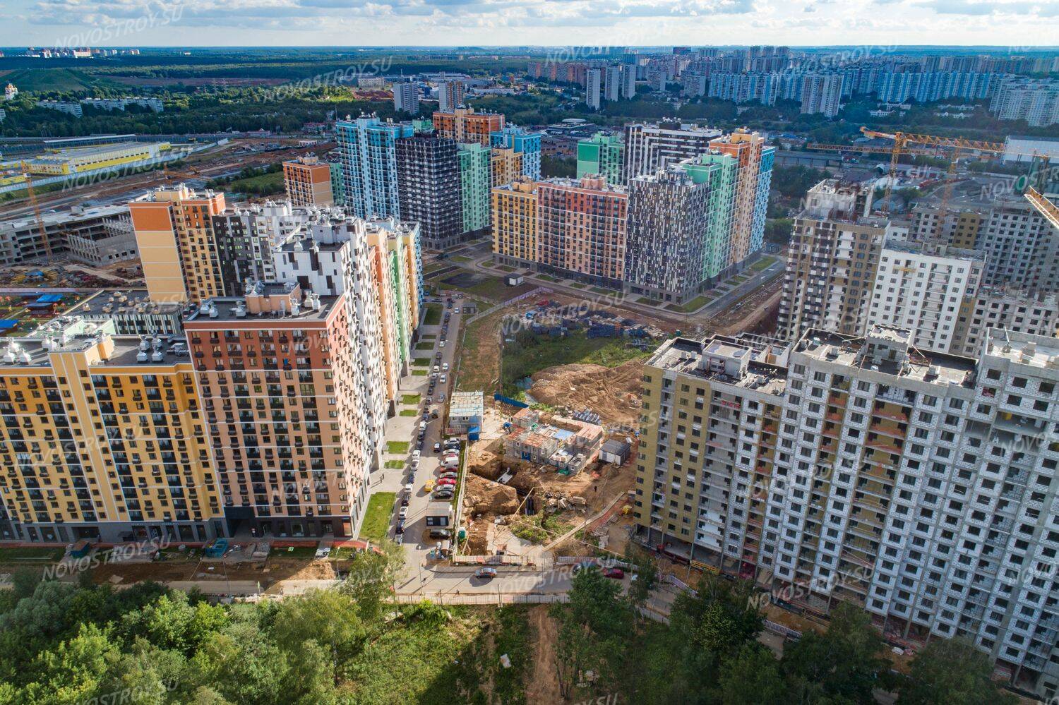 Квартира жк лучи солнцево. ЖК лучи Солнцево. Переделкино Луч ЖК. Метро Солнцево ЖК лучи. ЖК лучи 8 корпус.