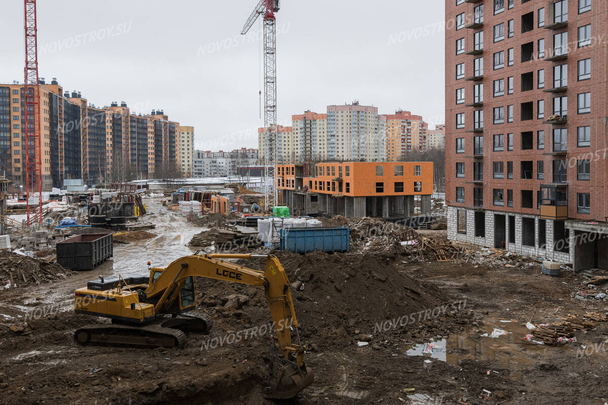 Фото и ход строительства жилого комплекса Заречный парк