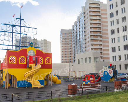 Детская площадка ЖК «Марсель» (20.11.2013 г.), Ноябрь 2013