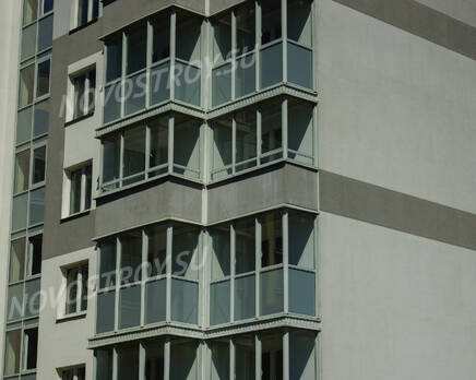 ЖК «Дом в Романовке»: угловые балконы (07.06.15), Июнь 2015