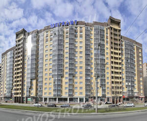 Дом у парка Есенина (20.05.2013 г.)