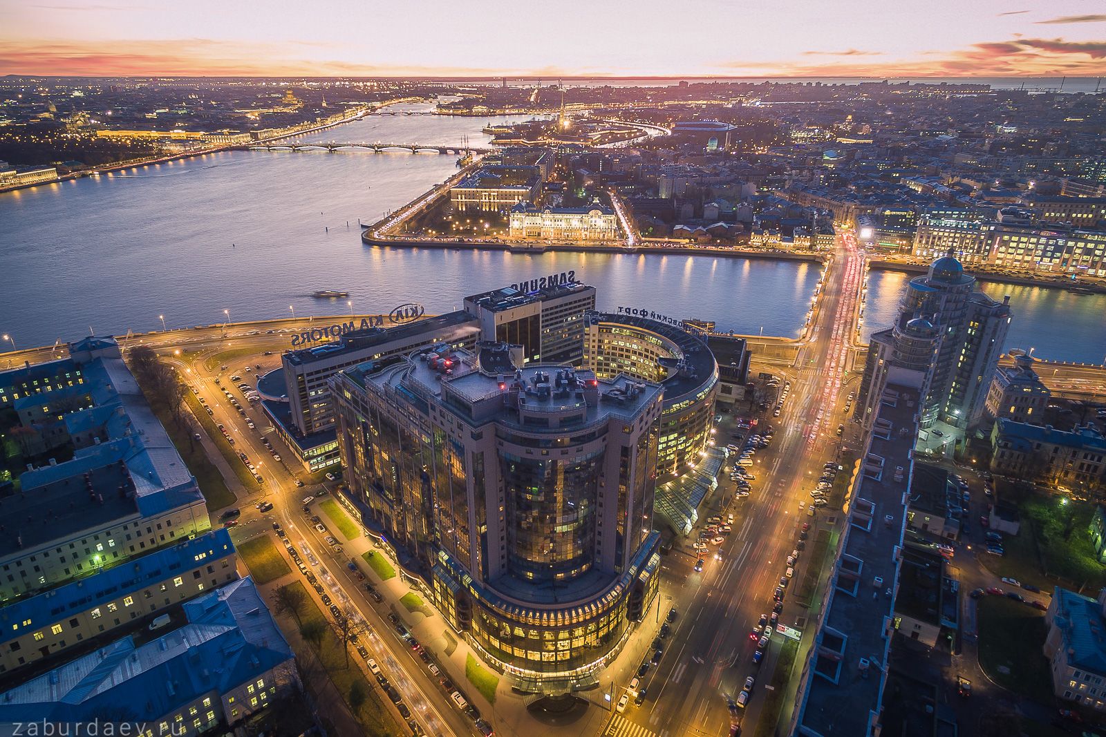 Основа спб. Забурдаев ночной Петербург. Станислав Забурдаев. Петербург с коптера Нева. Станислав Забурдаев фотограф.