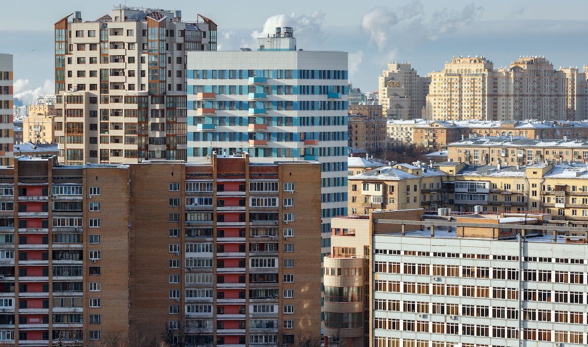 Рынок вторичного жилья. Москва спальные районы новостройки. Массовая застройка Москвы. Спальные районы Москвы фасад. Районы Москвы с домами.