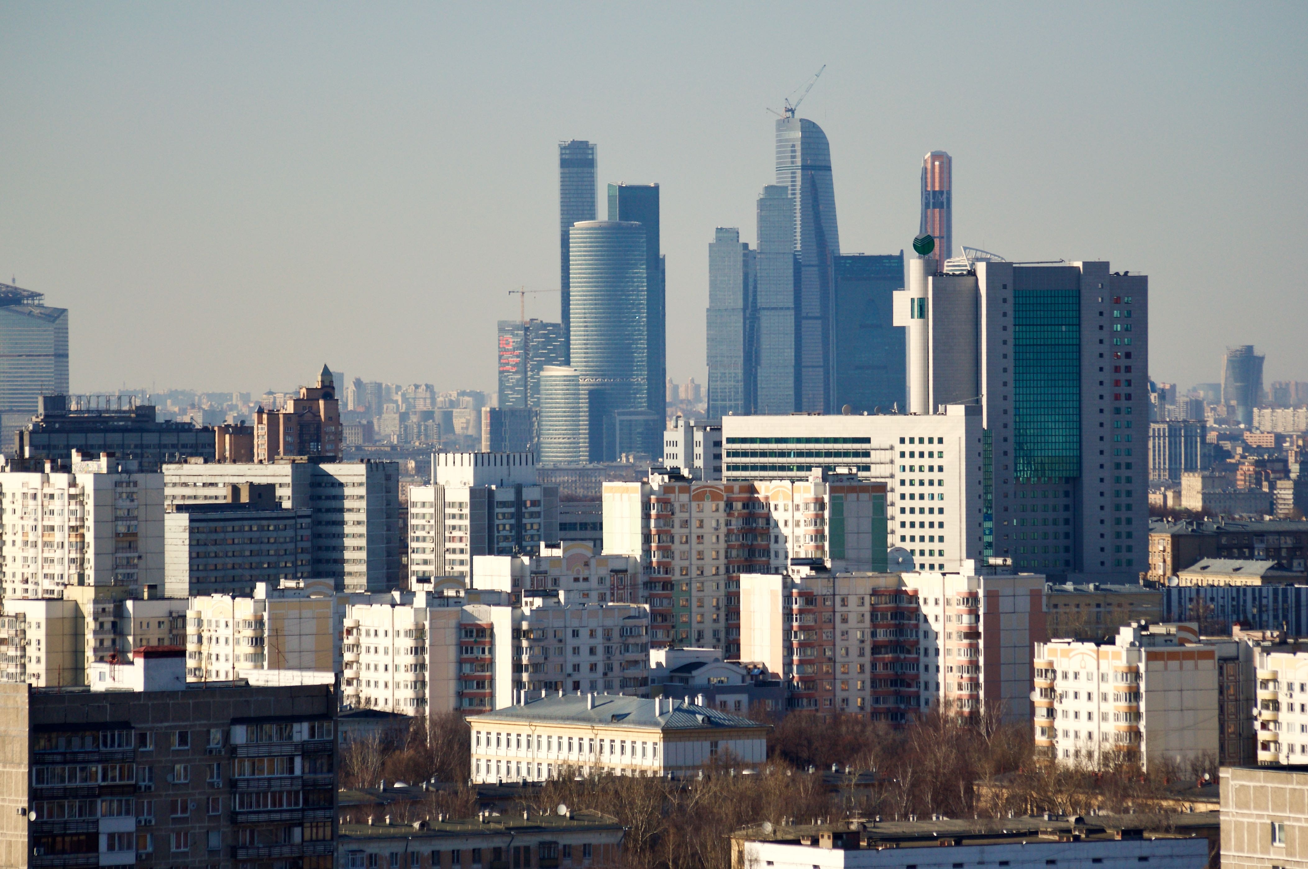 Вторичное москва. Москва Сити и пятиэтажки.