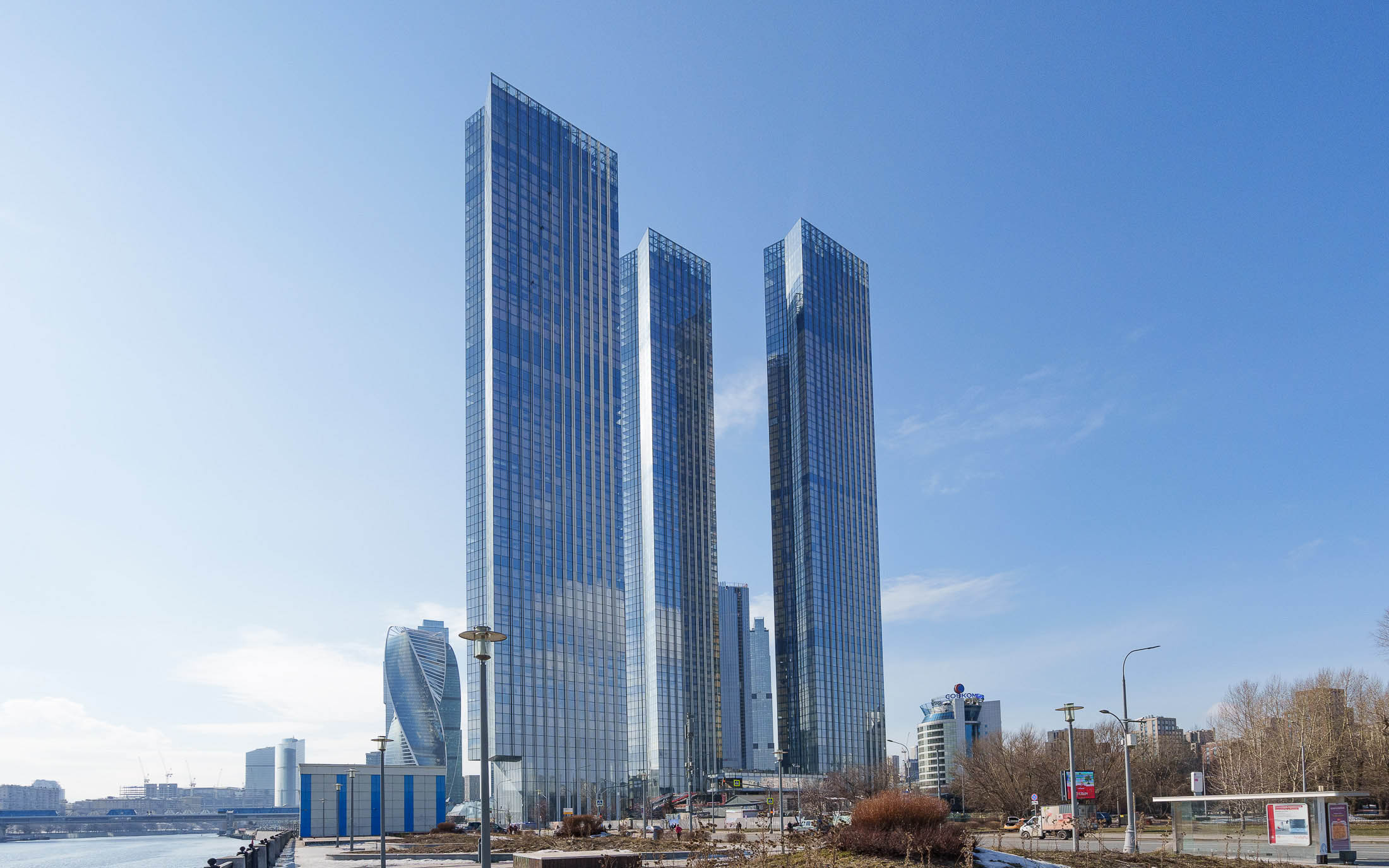 Кэпитал москва. МФК Capital Towers. Капитал Тауэрс Москва. Башни капитал Тауэр. Башня Ривер Тауэр Москва.